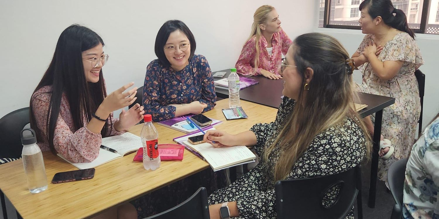 English class for adults and housewives in Singapore